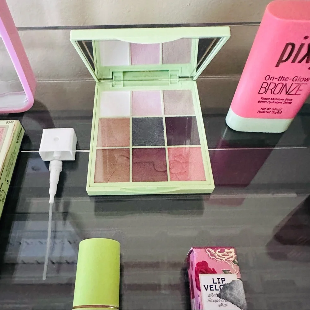 Pixi Beauty Make up bundle - Picture 7 of 10